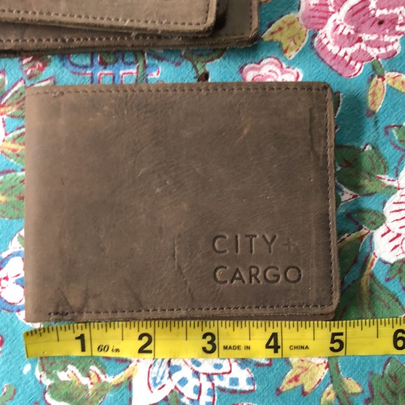 Fathers Day! Mens Leather Wallet last one of its kind - Picture 4 of 5